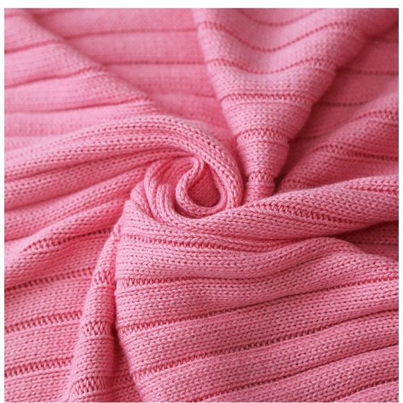 Vibrant Pink Pompom Fringe Chic Cozy Bedroom/Dorm Soft Throw Blanket/Cover - Picture 2 of 12
